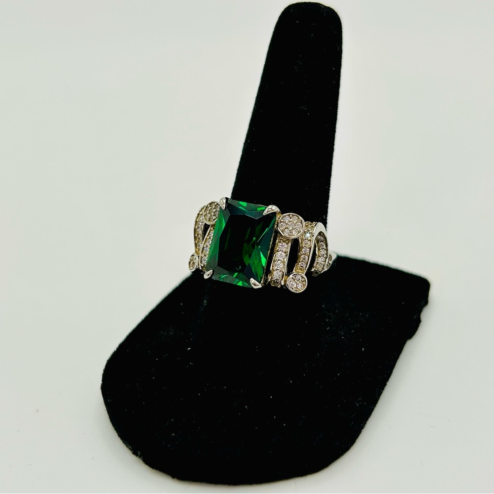 925 Sterling Silver Emerald CZ Statement Ring | Size 6.5